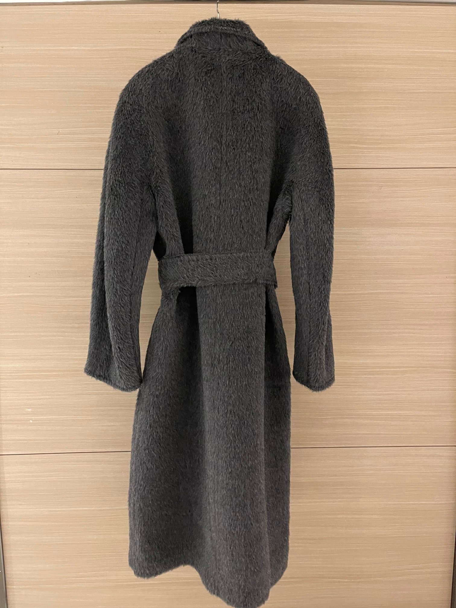Elegant Alpaca Wool Coat - Soft, Warm, and Timeless Style for Winter 3 a1693974026617 5104