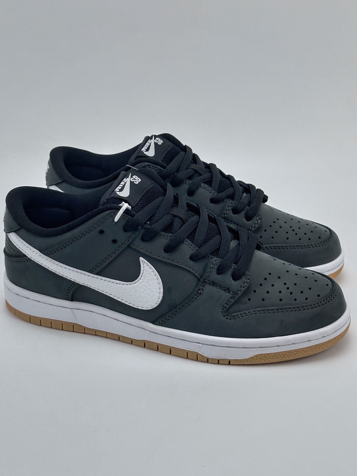 NIKE SB Dunk Low Pro ISO White Label Black Rubber CD2563-001