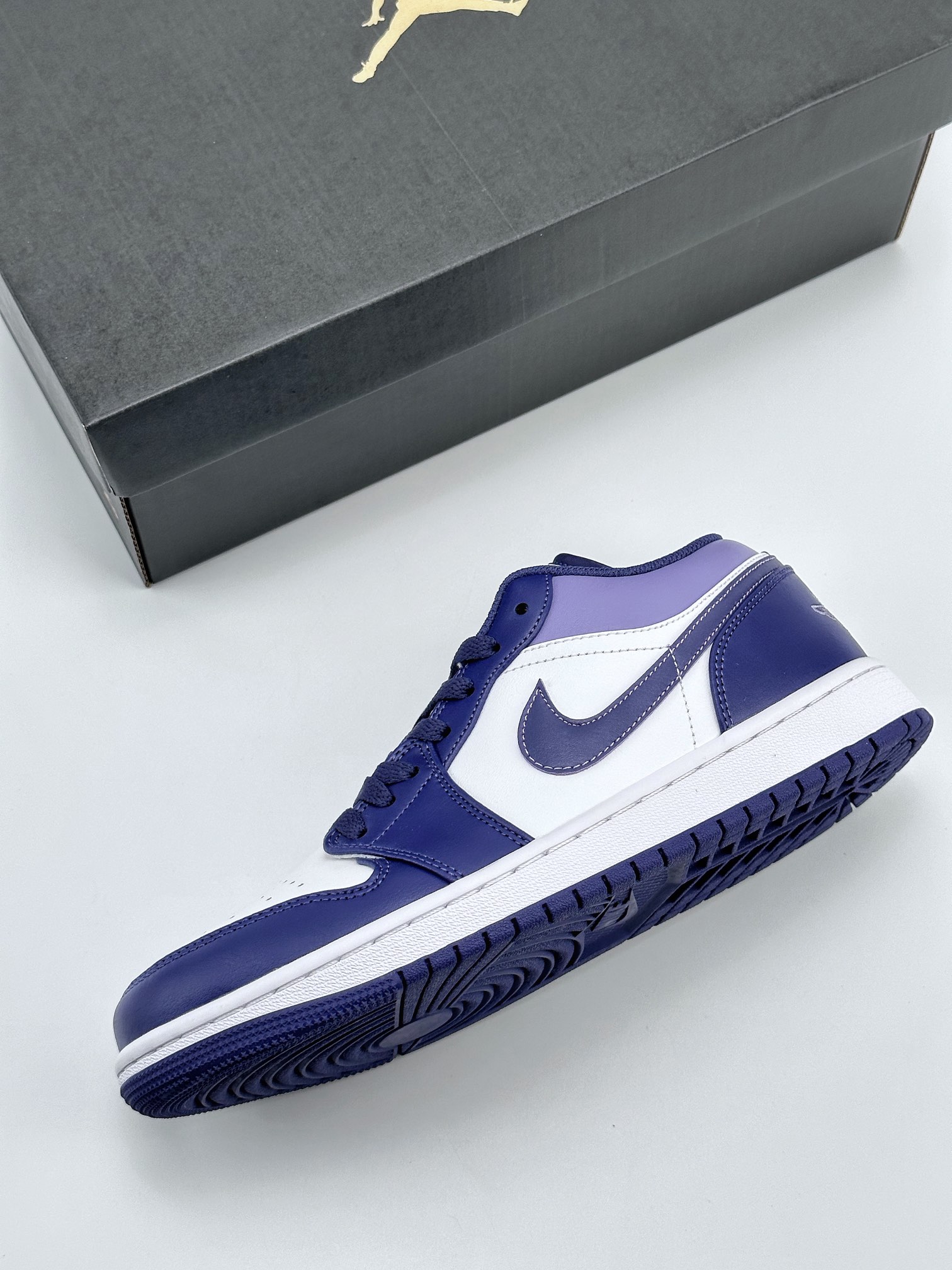 Air Jordan 1 Low Covered In Purple Tones 紫色 553558-515