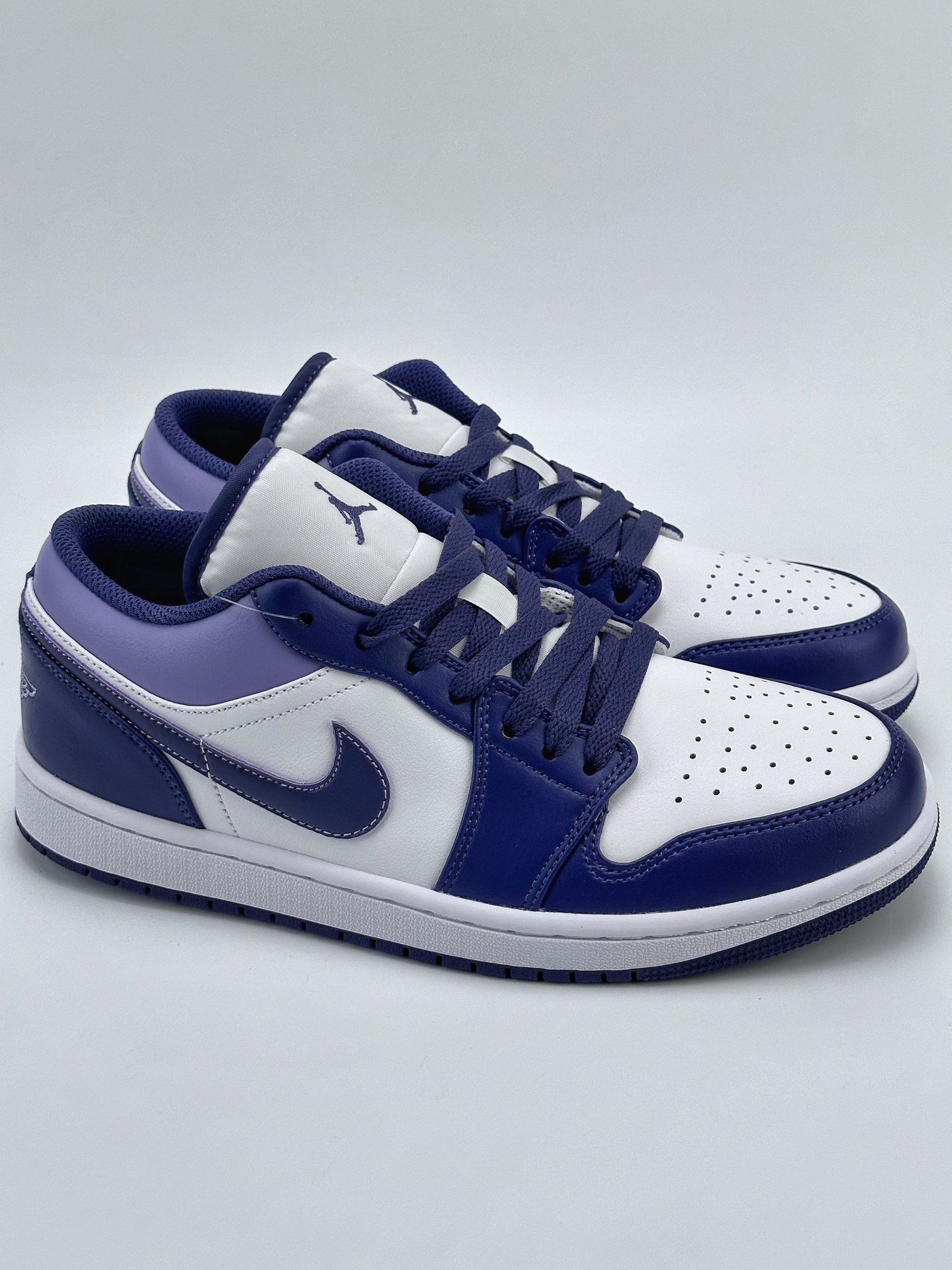 Air Jordan 1 Low Covered In Purple Tones 紫色 553558-515