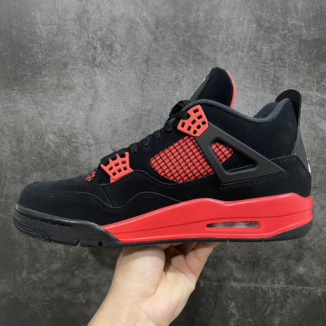 图片[2]-【LJR版】Air Jordan 4 AJ4黑红雷公CT8527-016n圈内公认最强四代 全套原纸板楦头开发 原厂皮料 完美版型 一比一鞋头弧度高度鞋身弧度 数据细节工艺流程均保持原鞋一致 原厂TPU网格鞋带扣 正确内里网布 菱角分明不变形无多余毛边 柔软性质感一致于原鞋 市场唯一原厂鞋扣模具 背面可见隐藏注塑口 原厂织唛标 原厂飞人电绣工艺 尾指中部跳三针 独家绑鞋带手法 印刷中底布 四线拉帮 米色美纹纸贴合固定 进口港宝加持 后跟自然饱满 全鞋荧光划线卡点 追求极致完美 每一双都是工艺品 多重QC质检 超越公司货的品控标准 实实在在的免检产品 尺码：40.5 41 42 42.5 43 44 44.5 45 46 47.5-莆田鞋批发中心