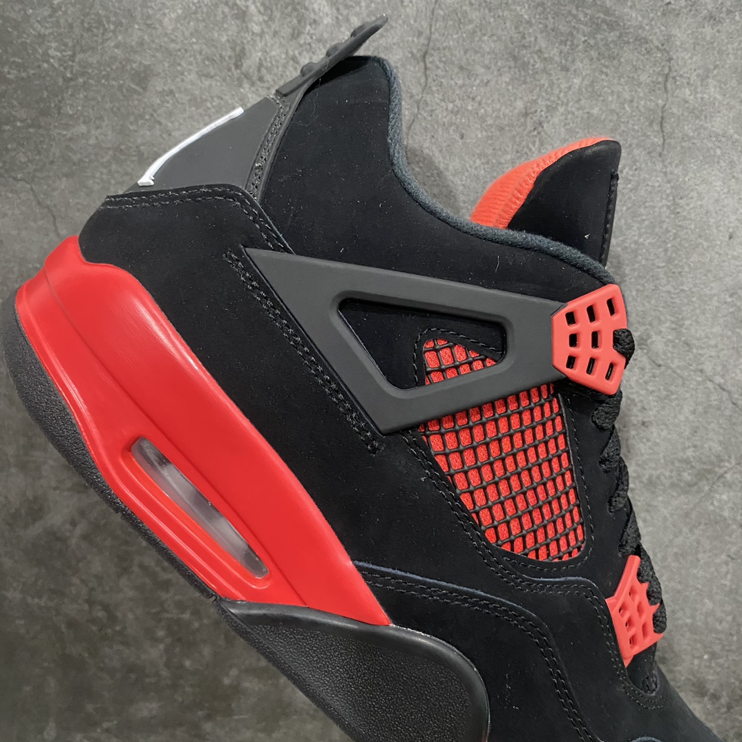 图片[7]-【LJR版】Air Jordan 4 AJ4黑红雷公CT8527-016n圈内公认最强四代 全套原纸板楦头开发 原厂皮料 完美版型 一比一鞋头弧度高度鞋身弧度 数据细节工艺流程均保持原鞋一致 原厂TPU网格鞋带扣 正确内里网布 菱角分明不变形无多余毛边 柔软性质感一致于原鞋 市场唯一原厂鞋扣模具 背面可见隐藏注塑口 原厂织唛标 原厂飞人电绣工艺 尾指中部跳三针 独家绑鞋带手法 印刷中底布 四线拉帮 米色美纹纸贴合固定 进口港宝加持 后跟自然饱满 全鞋荧光划线卡点 追求极致完美 每一双都是工艺品 多重QC质检 超越公司货的品控标准 实实在在的免检产品 尺码：40.5 41 42 42.5 43 44 44.5 45 46 47.5-莆田鞋批发中心