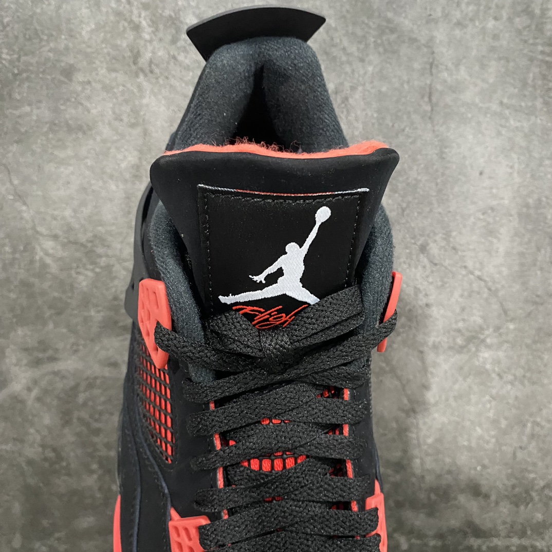 图片[8]-【LJR版】Air Jordan 4 AJ4黑红雷公CT8527-016n圈内公认最强四代 全套原纸板楦头开发 原厂皮料 完美版型 一比一鞋头弧度高度鞋身弧度 数据细节工艺流程均保持原鞋一致 原厂TPU网格鞋带扣 正确内里网布 菱角分明不变形无多余毛边 柔软性质感一致于原鞋 市场唯一原厂鞋扣模具 背面可见隐藏注塑口 原厂织唛标 原厂飞人电绣工艺 尾指中部跳三针 独家绑鞋带手法 印刷中底布 四线拉帮 米色美纹纸贴合固定 进口港宝加持 后跟自然饱满 全鞋荧光划线卡点 追求极致完美 每一双都是工艺品 多重QC质检 超越公司货的品控标准 实实在在的免检产品 尺码：40.5 41 42 42.5 43 44 44.5 45 46 47.5-莆田鞋批发中心