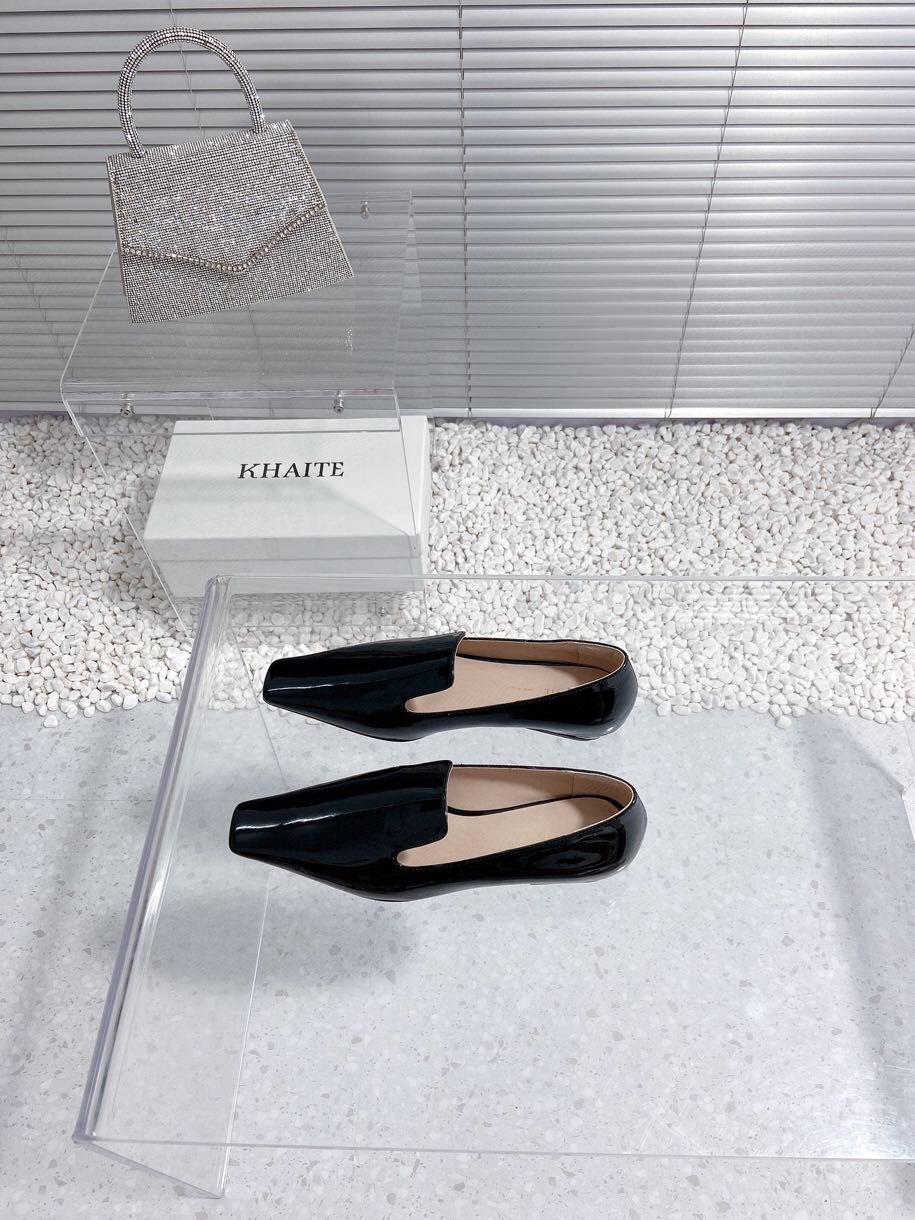 Khaite Unveils Top Edition Shoes with Oxen Skin and Sheepskin Inner, Real Leather Soles - 图片 5