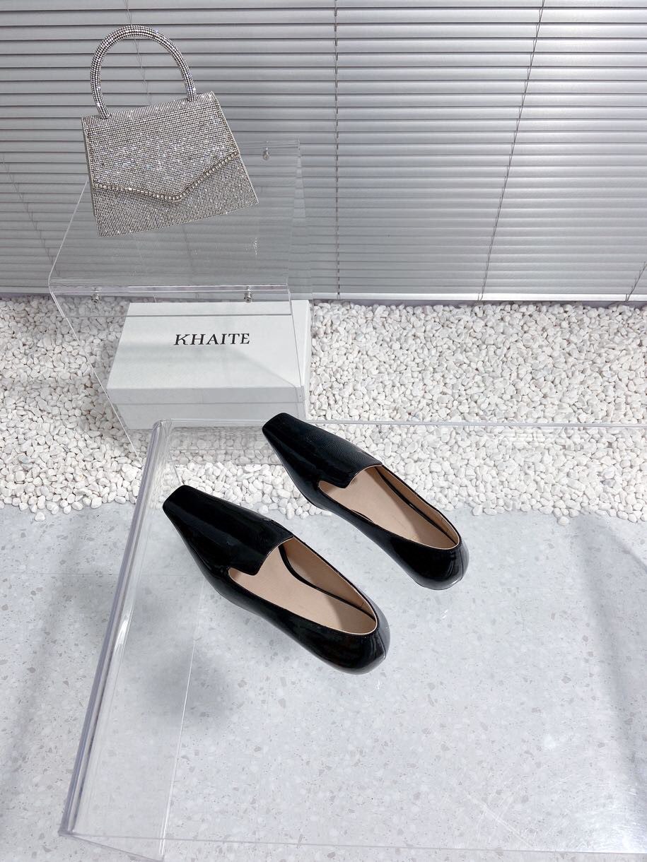 Khaite Unveils Top Edition Shoes with Oxen Skin and Sheepskin Inner, Real Leather Soles - 图片 3