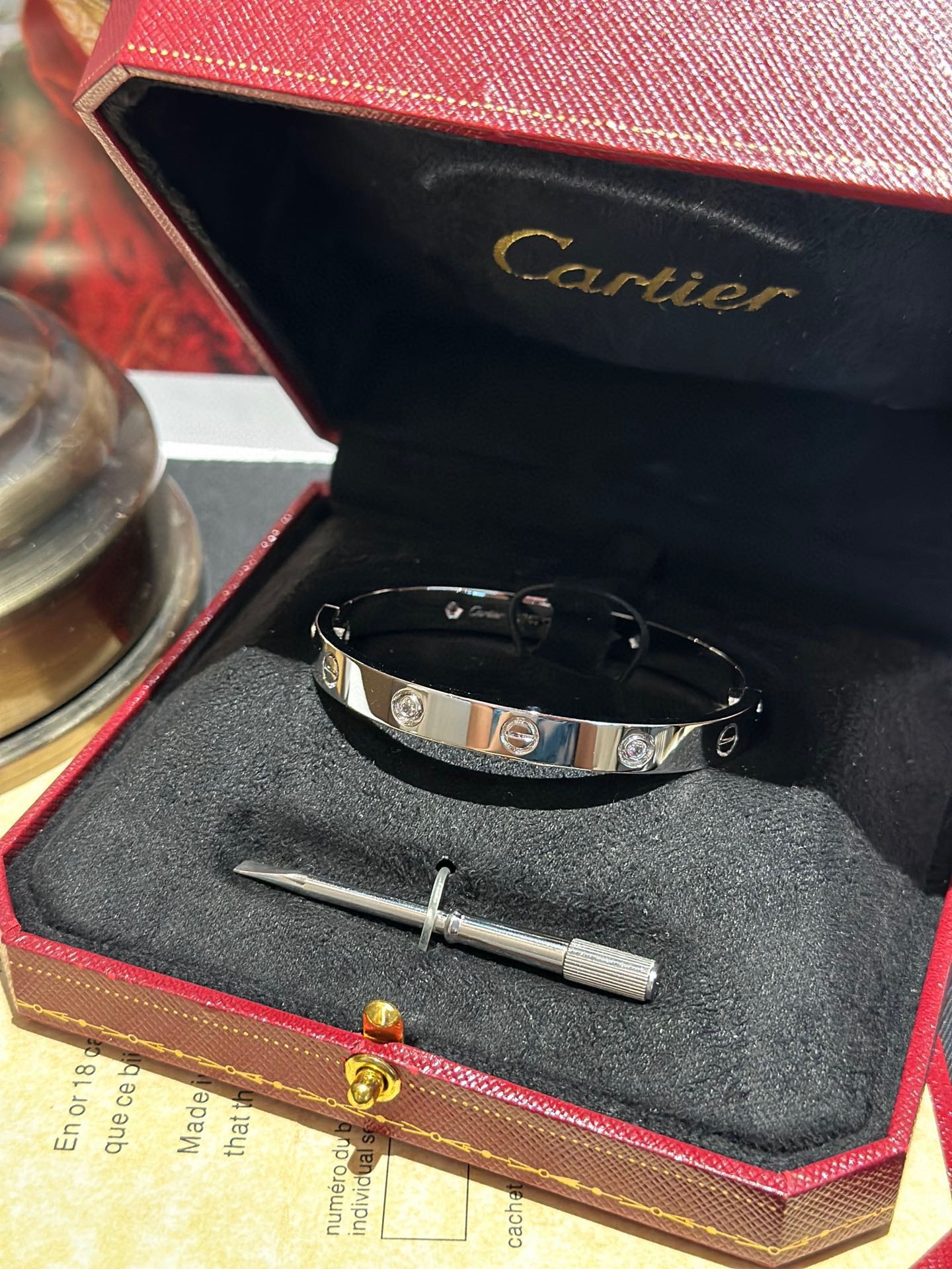 NO:633972,Classic wide four-diamond Cartier love series bracelet, 16-20, 88390, bracelet, Cartier high-end jewelry19860909经典款宽版四钻 卡家love系列手镯,16-20,88390,,bracelet,卡迪亚高端饰品,Jewelry