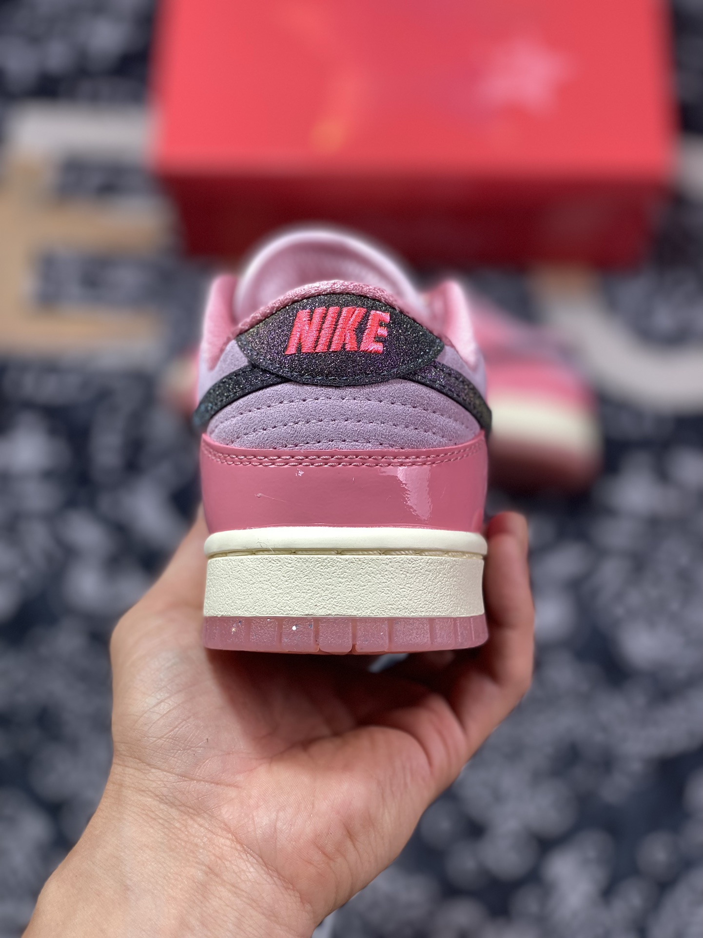 Nike SB Dunk Low “Barbie” 芭比 FN8927-621