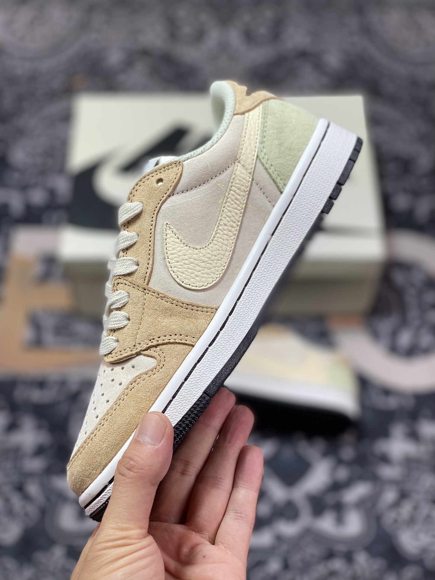 300 Travis Scott x Nike Air Jordan 1 Low OG SP"Cactus Jack"AJ1乔丹一代篮球鞋“TS联名沙棕淡绿米黄钩”DM7866-688