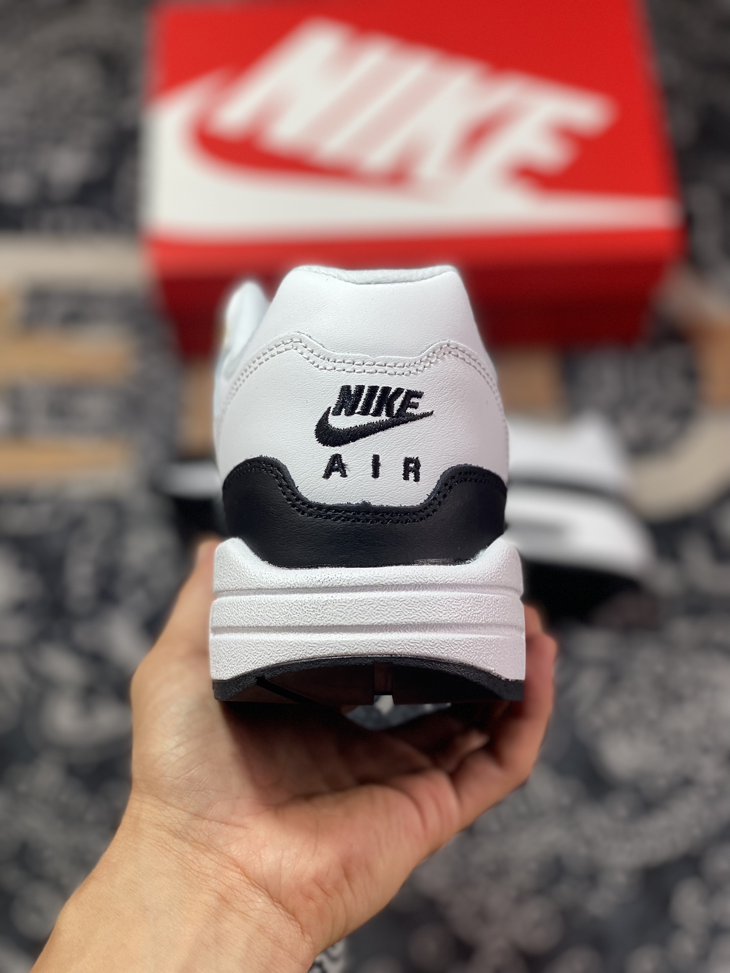 180 NK Air Max 1 白黑小钩 918354-100