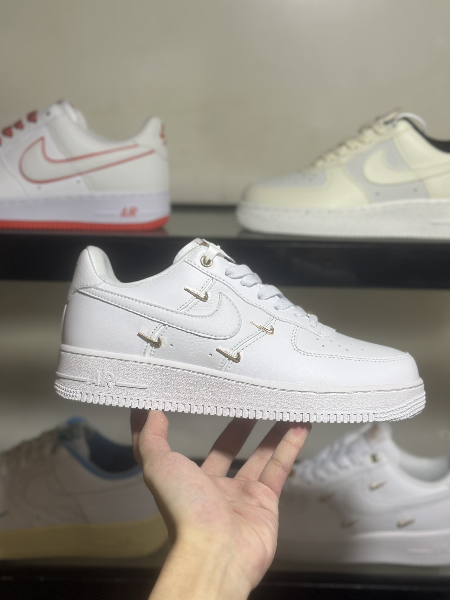 NikeAirForce1Low金四