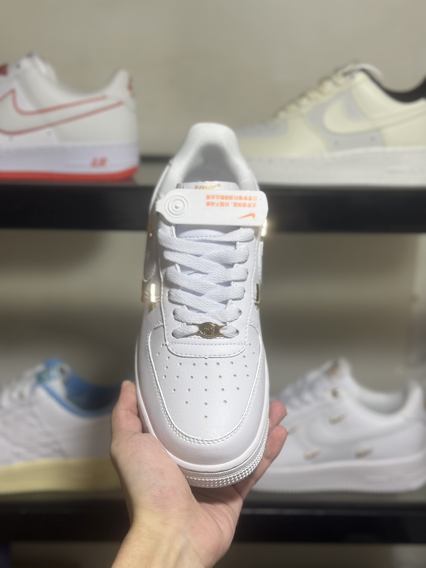 NikeAirForce1Low金四