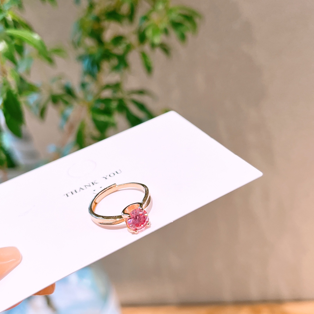 Low Allergy Silver Moissanite Ring Precision Graduation Silver