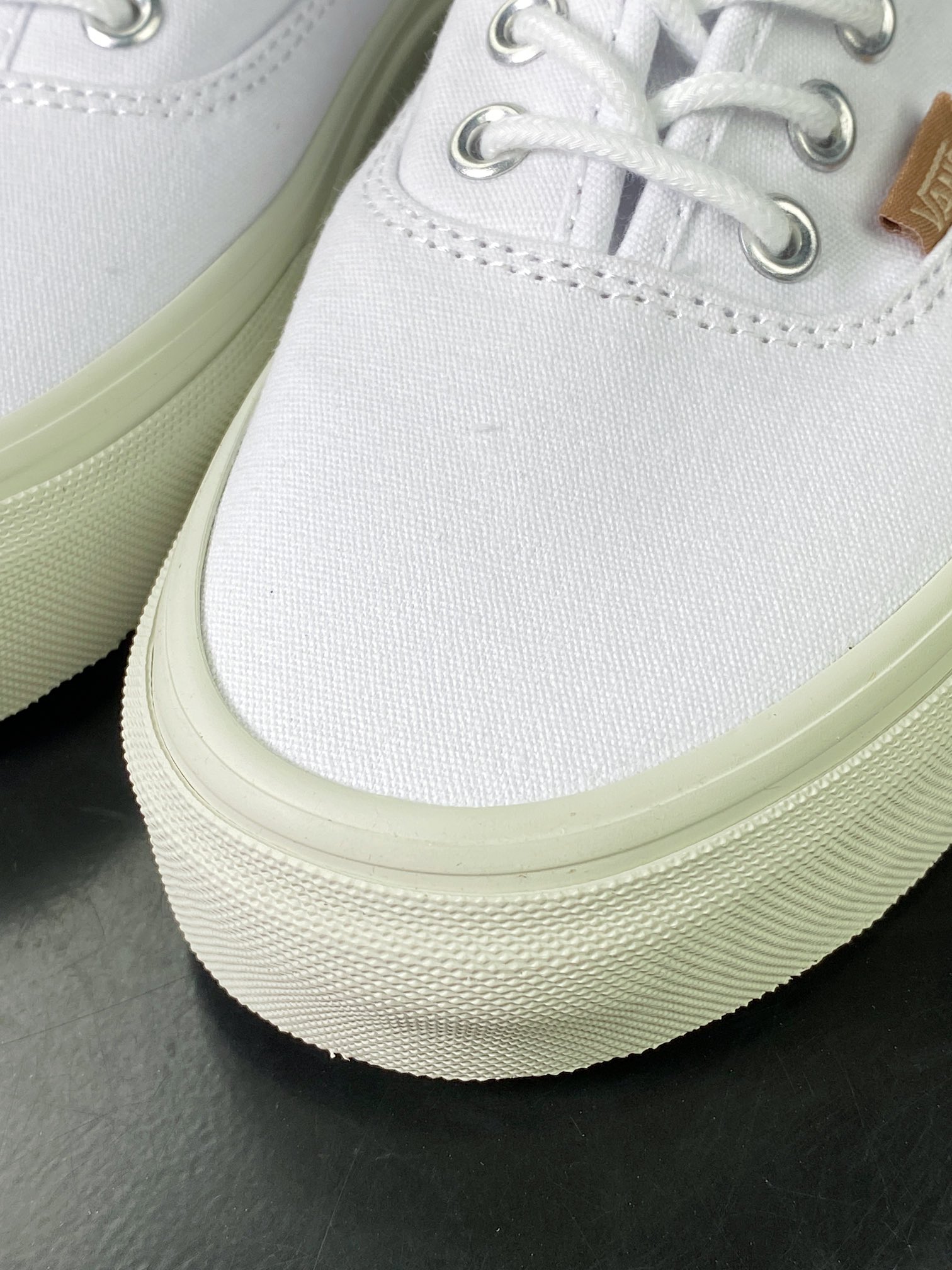 JJJJound x 【Vans】 OG Authentic LX ”White” Anaheim 5-hole low-top lace-up sneakers ”Joint Sail White” VN0A4CS4W00