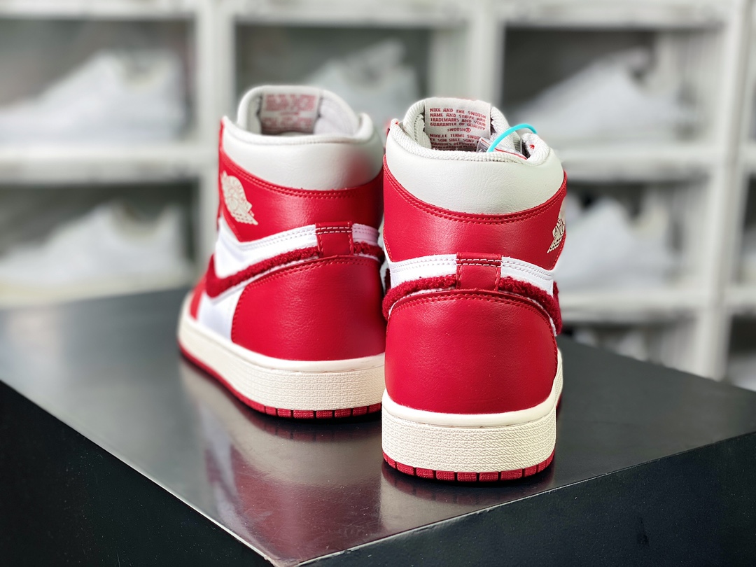 220  Wmns Air Jordan 1 Retro High OG"Newstalgia"AJ1代经典复古经典高帮百搭文化篮球鞋“灰白红摇粒绒”DJ4891-061