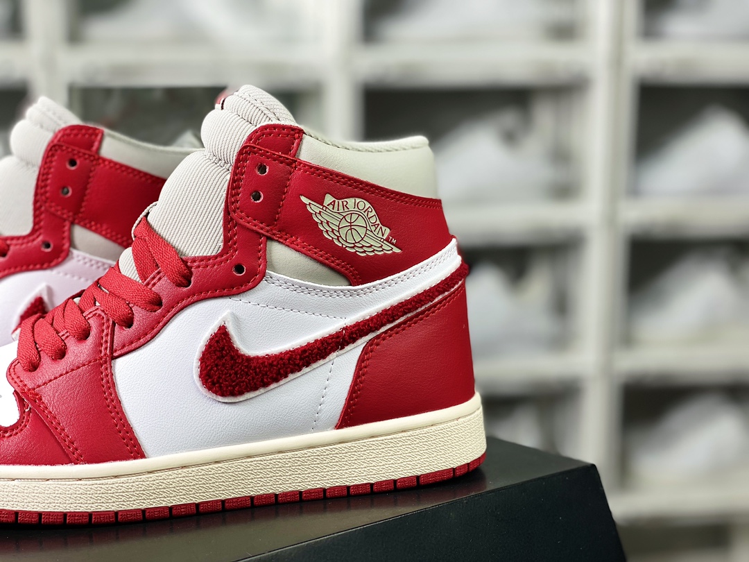 220  Wmns Air Jordan 1 Retro High OG"Newstalgia"AJ1代经典复古经典高帮百搭文化篮球鞋“灰白红摇粒绒”DJ4891-061