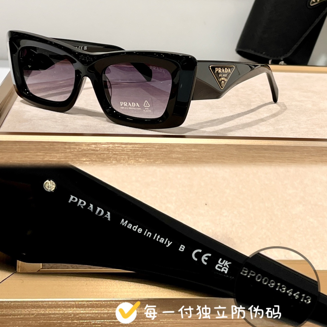  最好版本 Prada❗️ 
Kendall Brasil 同款 
PR13Z 简约，立体感十足 
非世