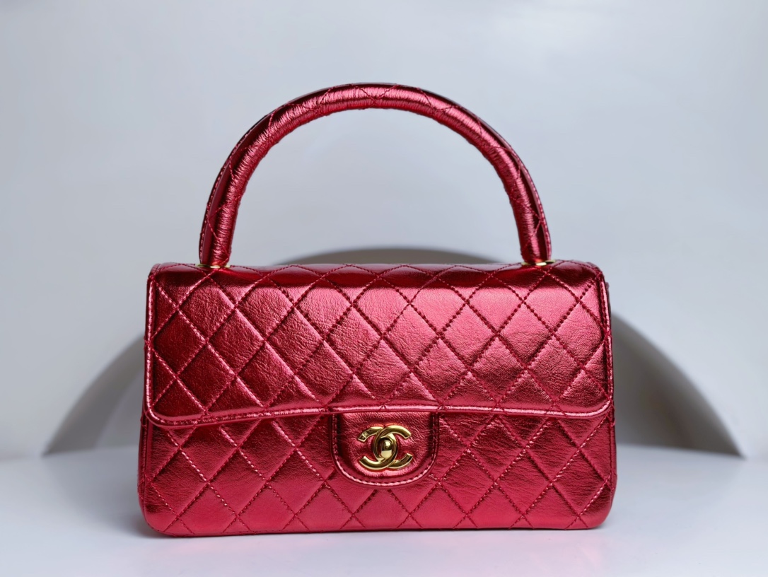 Large Limited Edition Chanel Vintage Second-hand Mother Bag