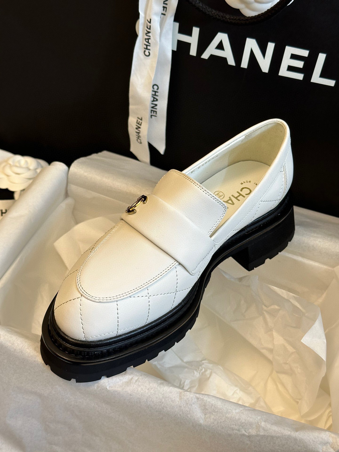 chanelfw23mewarriv