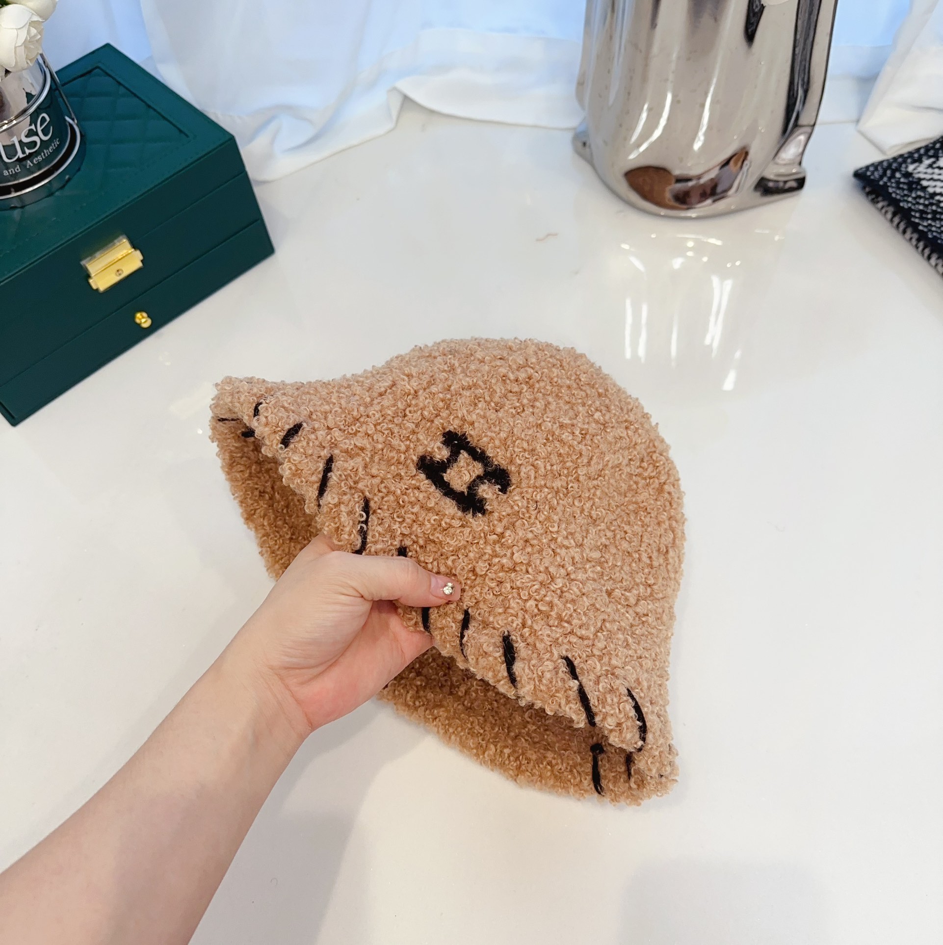 셀린느 램 울 버킷햇 상세 이미지 7