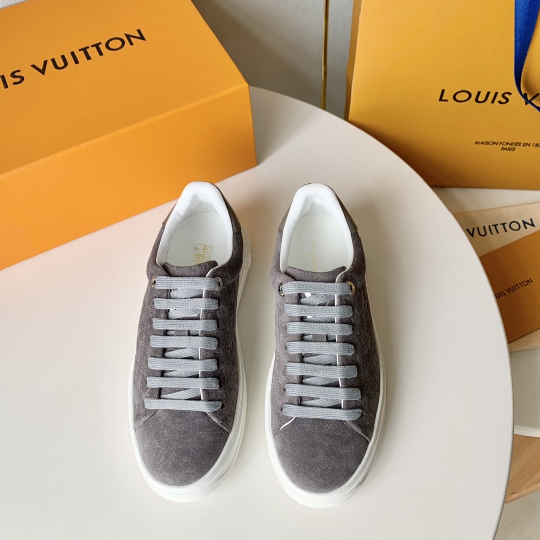 Louisvuittonfw23newarrival2023秋冬新款本款TimeOut厚底板鞋麂皮压暗花