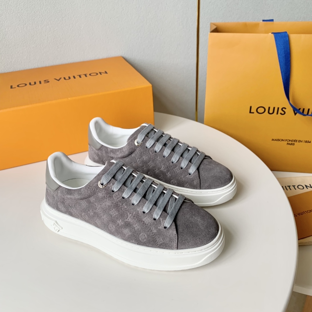 Louisvuittonfw23newarrival2023秋冬新款本款TimeOut厚底板鞋麂皮压暗花