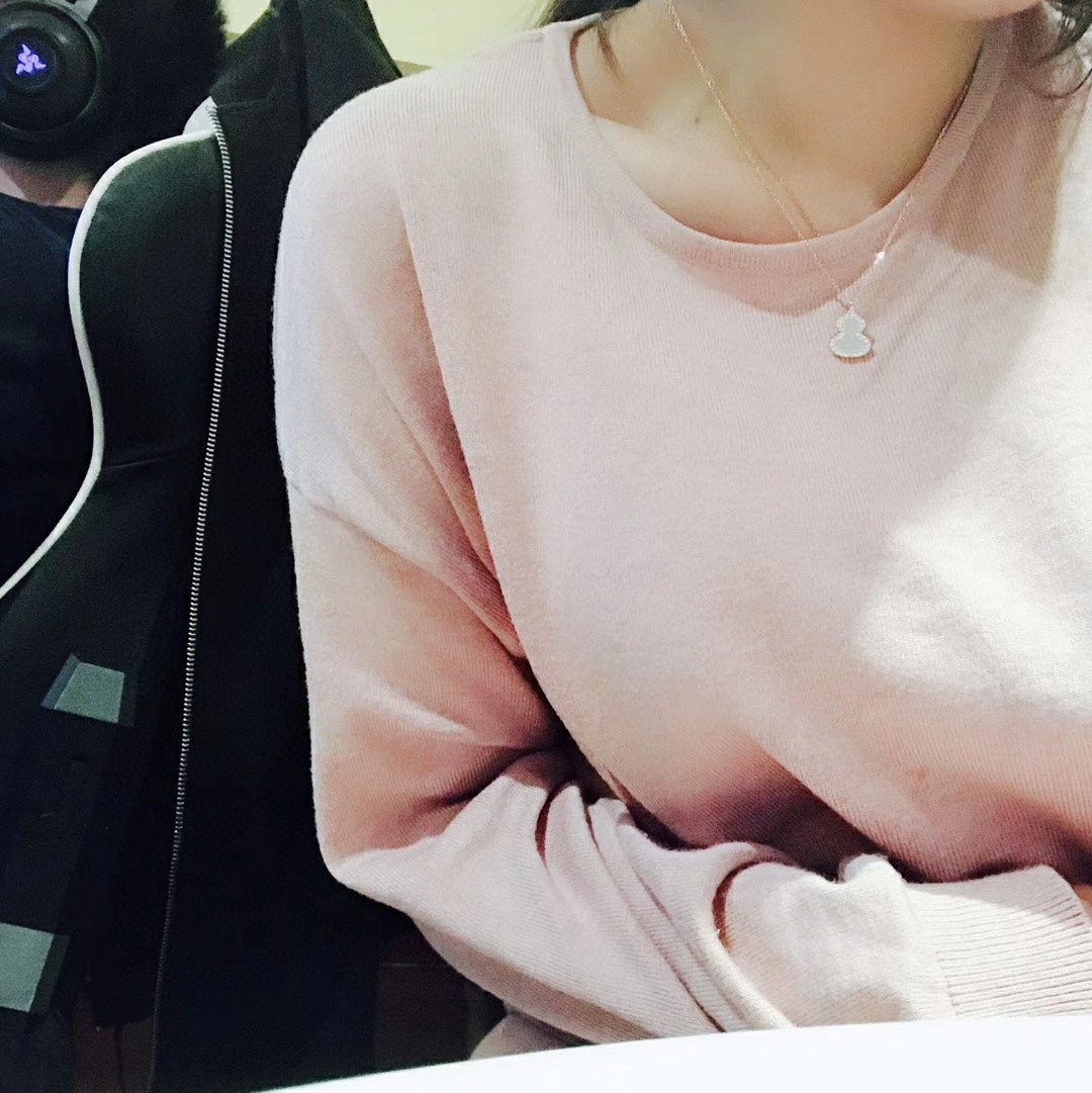 👑葫芦带来好运👄Qeelin 麒麟 白贝母 葫芦 项链 带来全新wulu 系列，艺术无界 品质如一 高端
