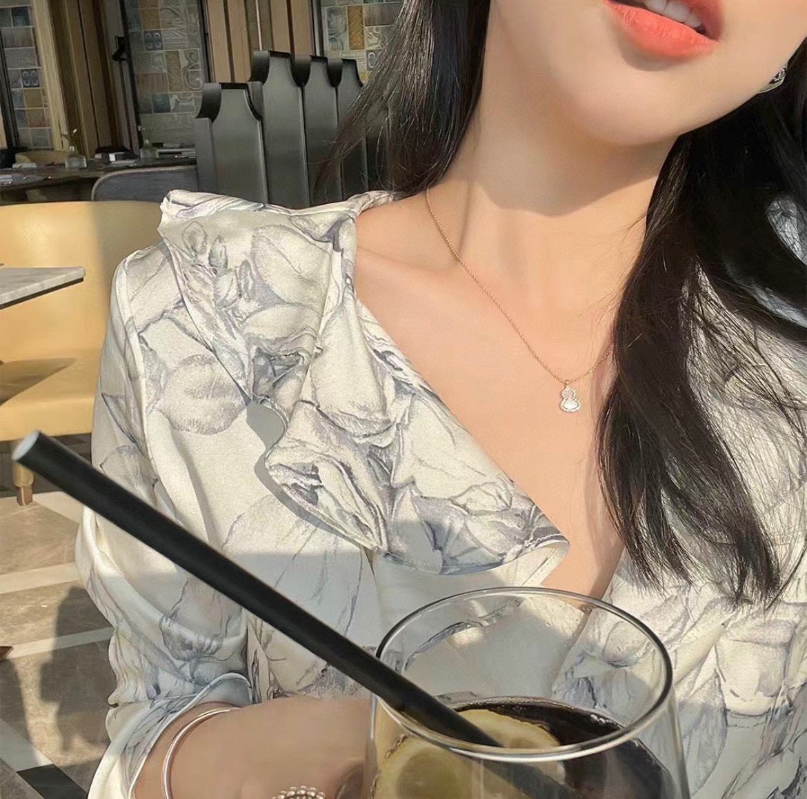 👑葫芦带来好运👄Qeelin 麒麟 白贝母 葫芦 项链 带来全新wulu 系列，艺术无界 品质如一 高端