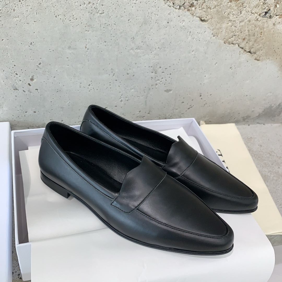 “Khaite 2023 Shoes: High-Quality, Long-Lasting, and Very Nice Italian Leather Footwear” - 图片 4