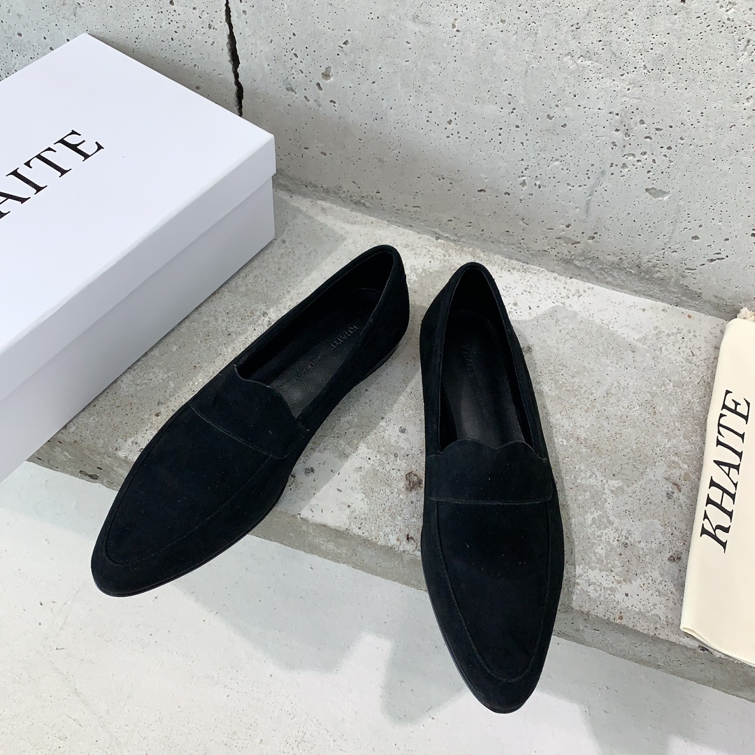 “Khaite 2023 Collection: High-Quality Long-Lasting Shoes in Various Sizes” - 图片 2