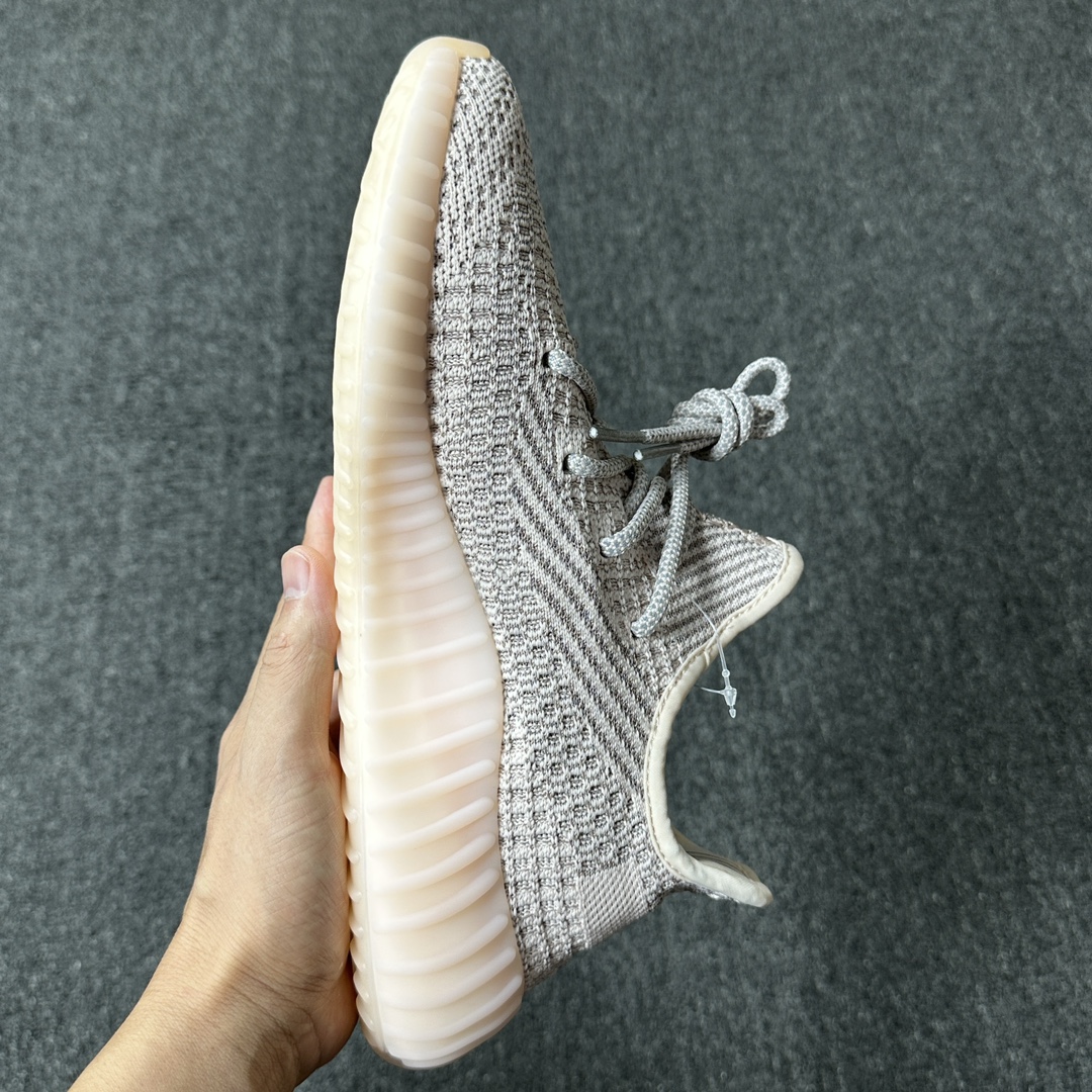 Yeezy粉满天星尺码36-48总裁