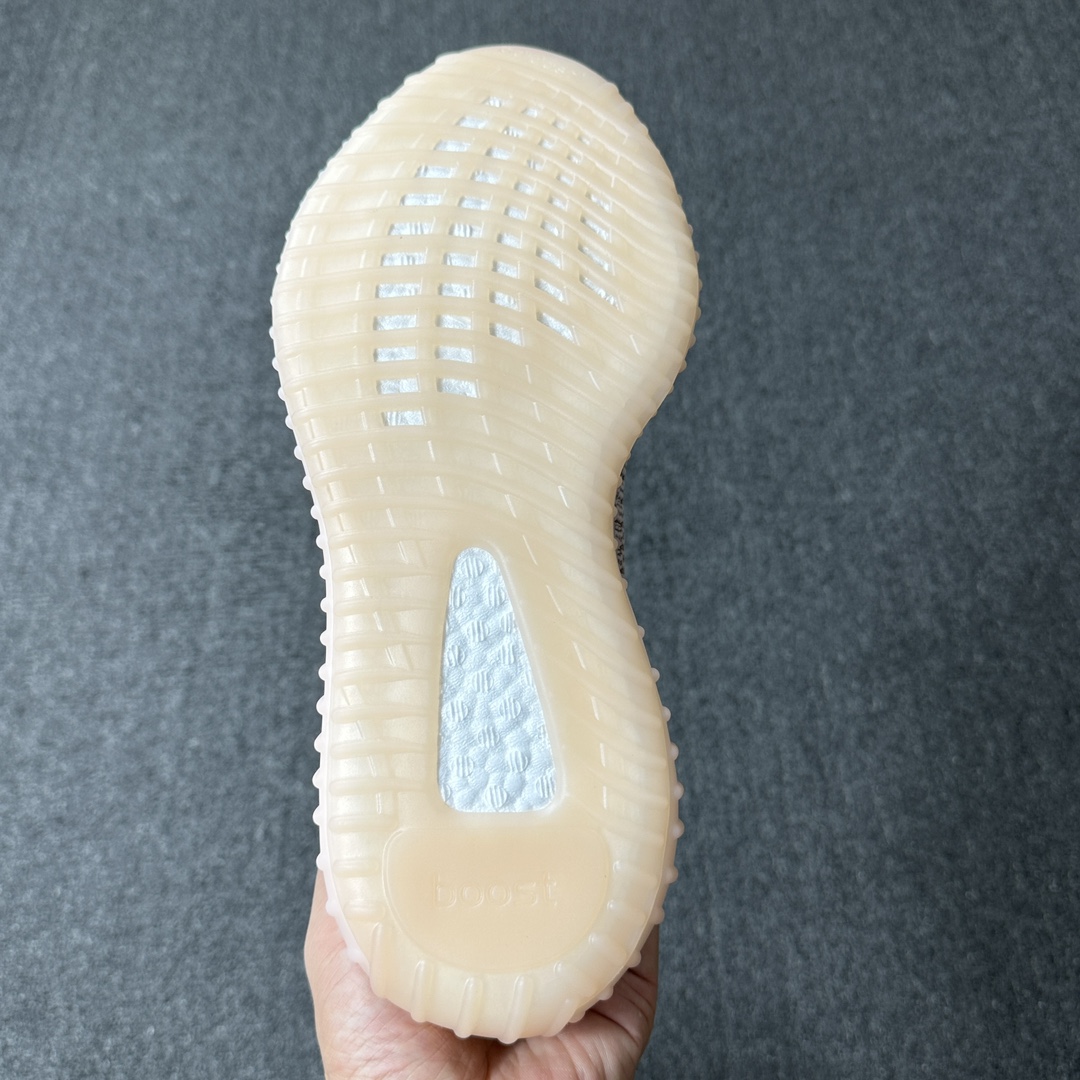 Yeezy粉满天星尺码36-48总裁