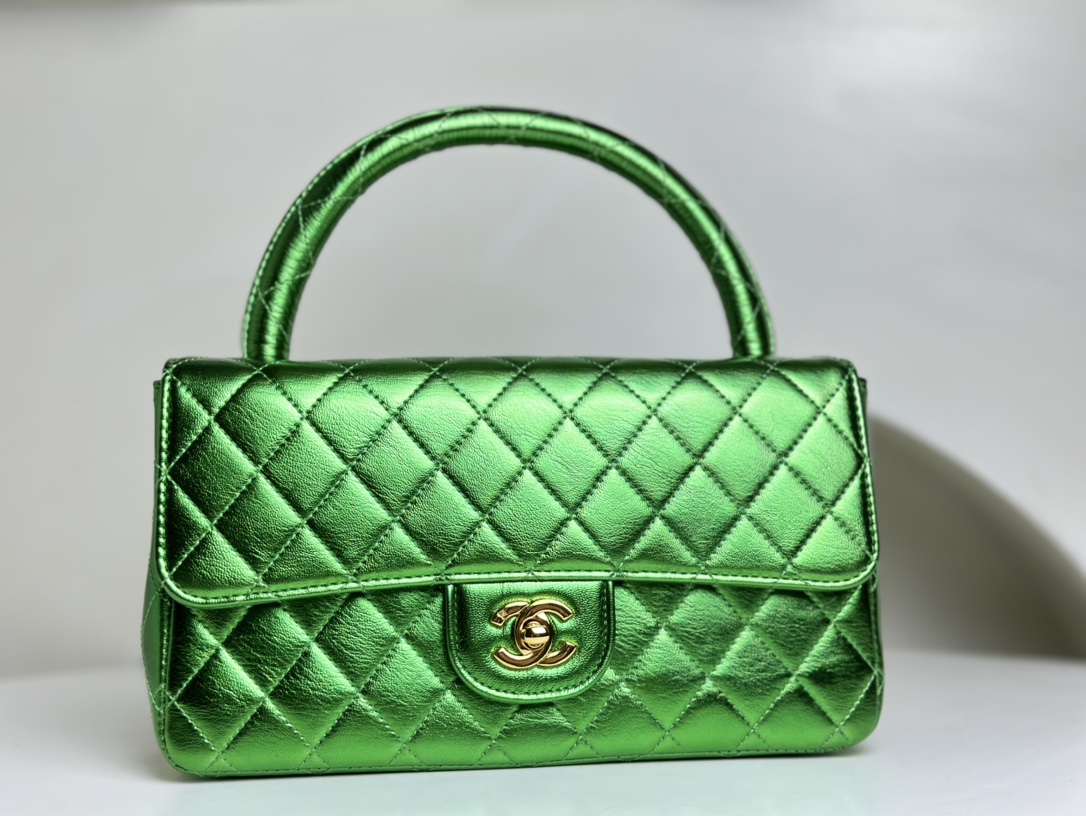 Large Limited Edition Chanel Vintage Second-hand Mother Bag