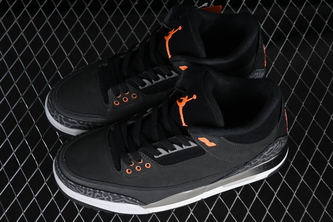 💰190真标💰280公司级💰380纯原
Air Jordan 3 Retro "Fear" AJ3 乔3恐惧 深灰 CT8532-080
#鞋款采用全橙色和黑色配色方案,采用优质深灰色翻毛皮鞋面,后跟黑色和白色斑点中底,搭配黑色橡胶外底,特别是橙色撞色设计突出了鞋款的亮点
尺码:40 40.5 41 42 42.5 43 44 44.5 45 46 47.5 3.E5