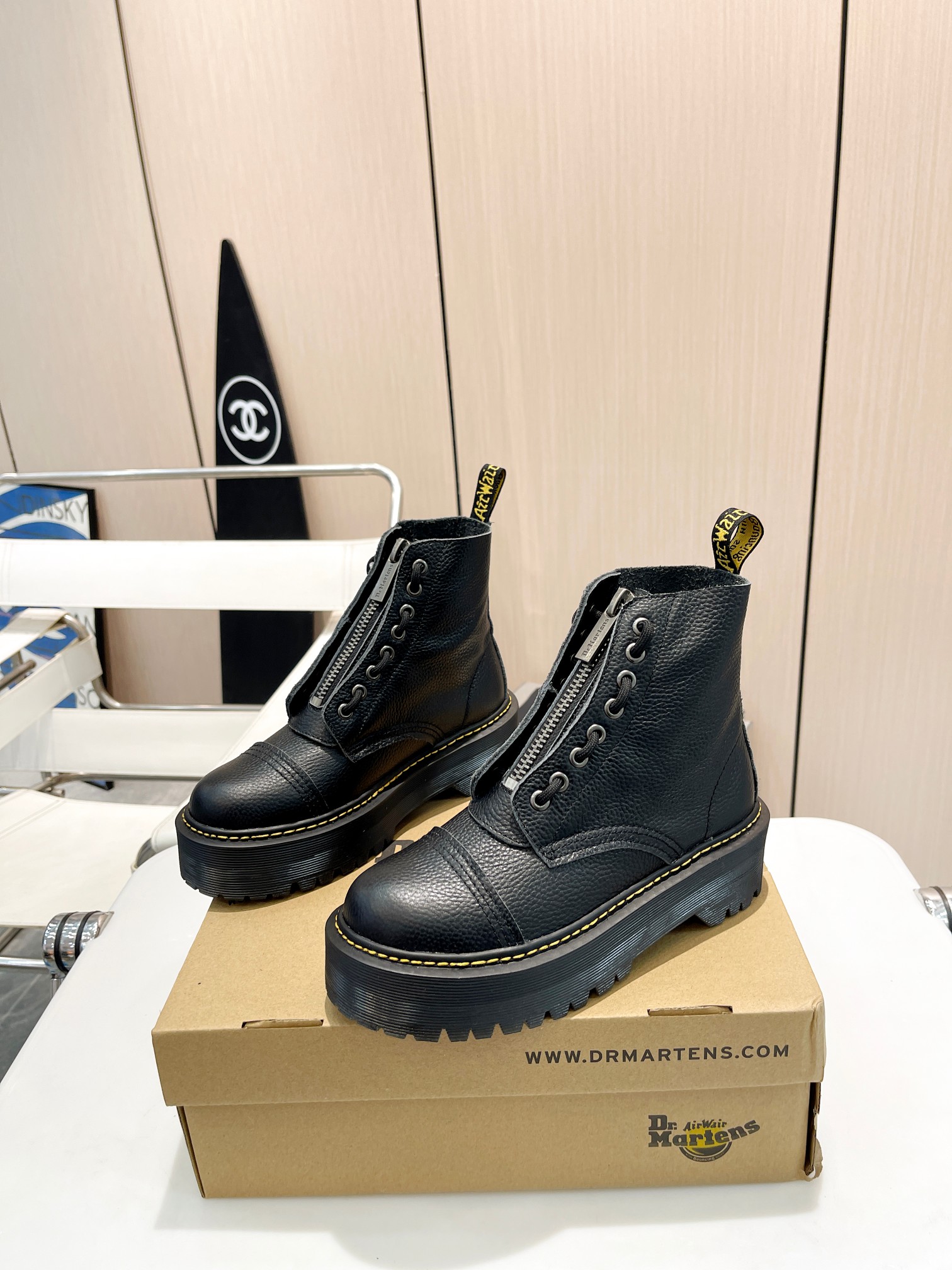 2023 Autumn/Winter Boots: Zirconium Fabric, Oxen Skin, Rubber Sole, Limited Quantity - 图片 4