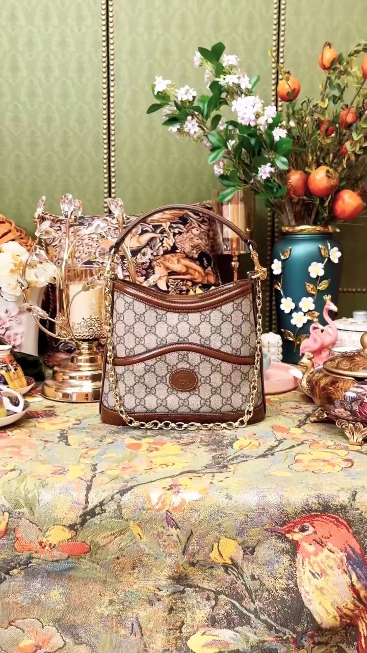 Gucci Nuovo
 Borse a Secchiello Borse Crossbody & Borse a Tracolla