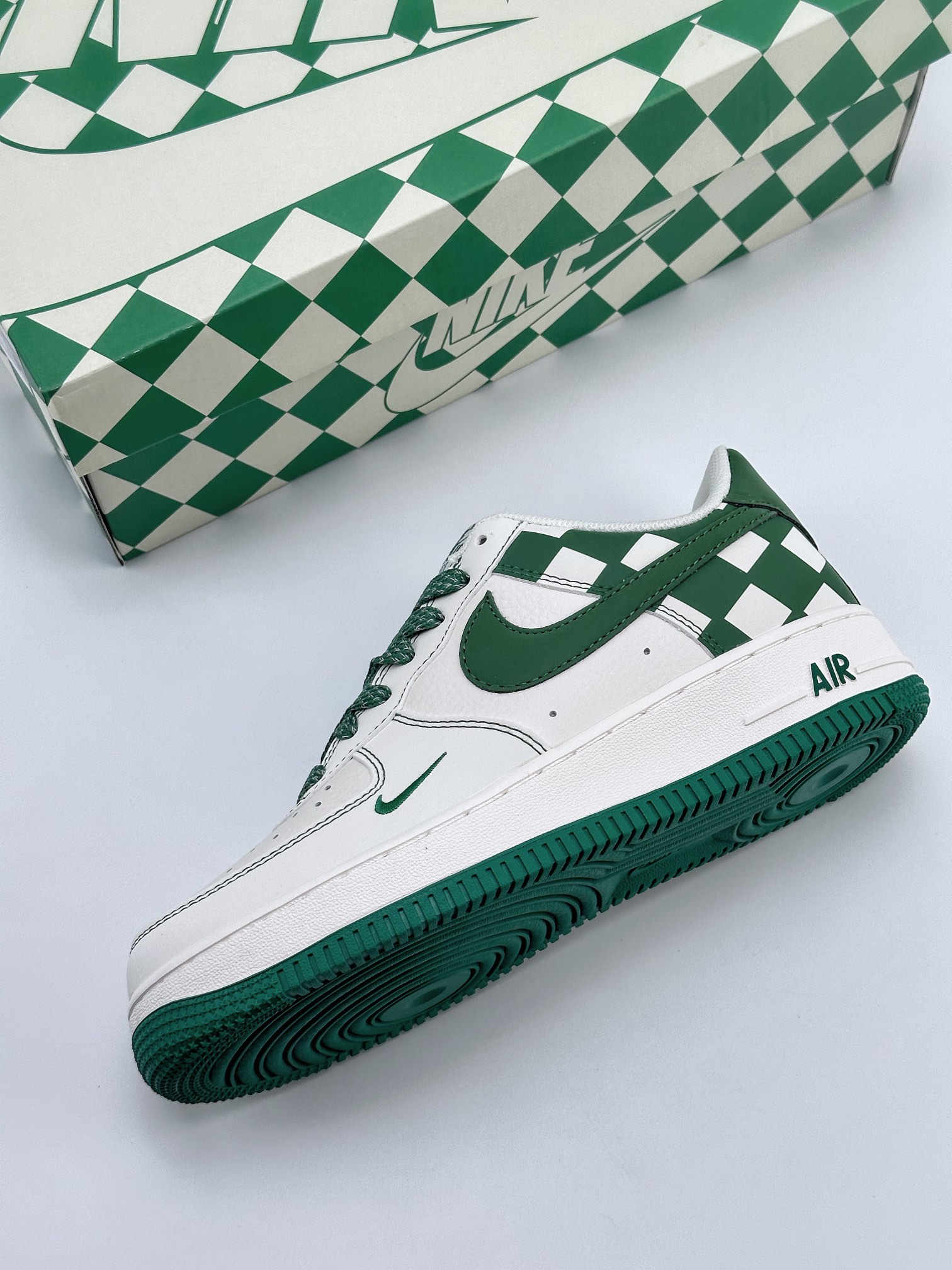 Nike Air Force 1 Low 07 White Green Checkerboard GZ5688-011