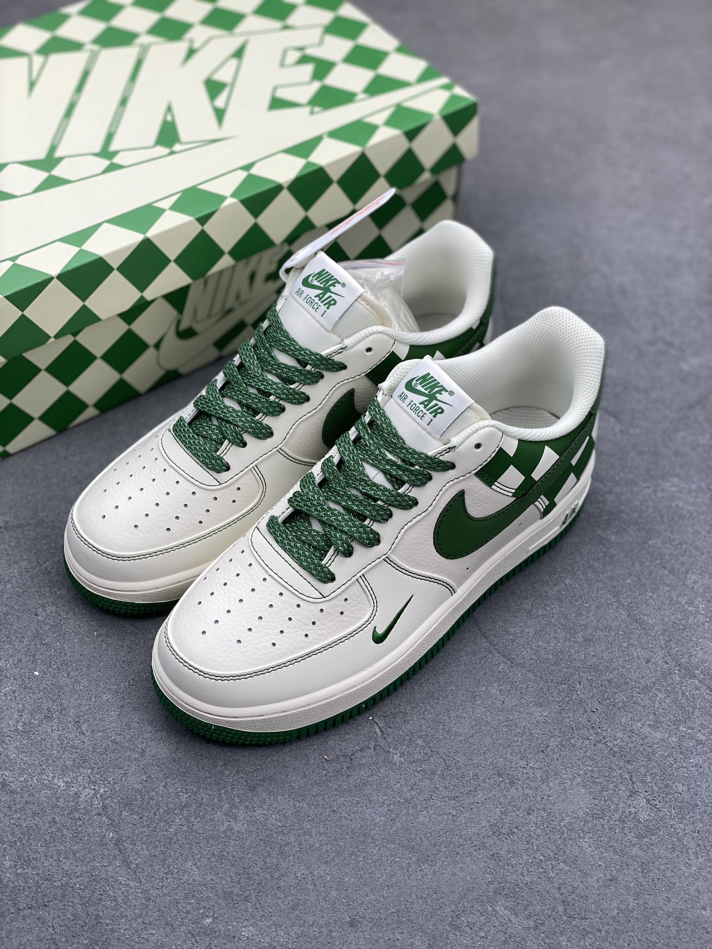 Nike Air Force 1 Low '07 'Square Deep Green' Casual Sneakers 9 i1694028086 3726 7