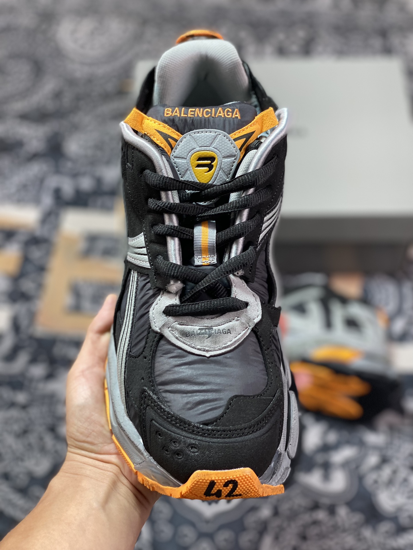 Balenciaga BALENCIAGA Runner Sneaker ”Black/Grey/Orange” 2.0 jogging series low-top running shoes ”2.0 Deconstruction Destruction Black Gray Orange” 772774 W3RNY 4018