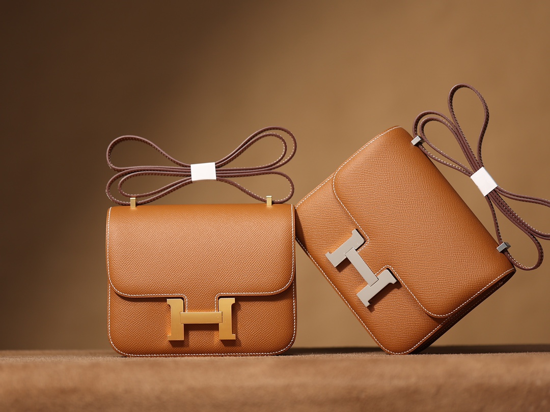 Hermes 爱马仕 #Constance 19 Black Gold/Silver Epsom Leather Shoulder Crossbody Bag Exclusive Channel Item Exclusive ZP-Level Top-Tier Final Assembly Gold Boss Gold vs. Silver Buckle Comparison, Which Do You Prefer? Kang Kang - 19cm Gold Brown with Gold/Silver Buckle Size: 19*15*4 cm image 1