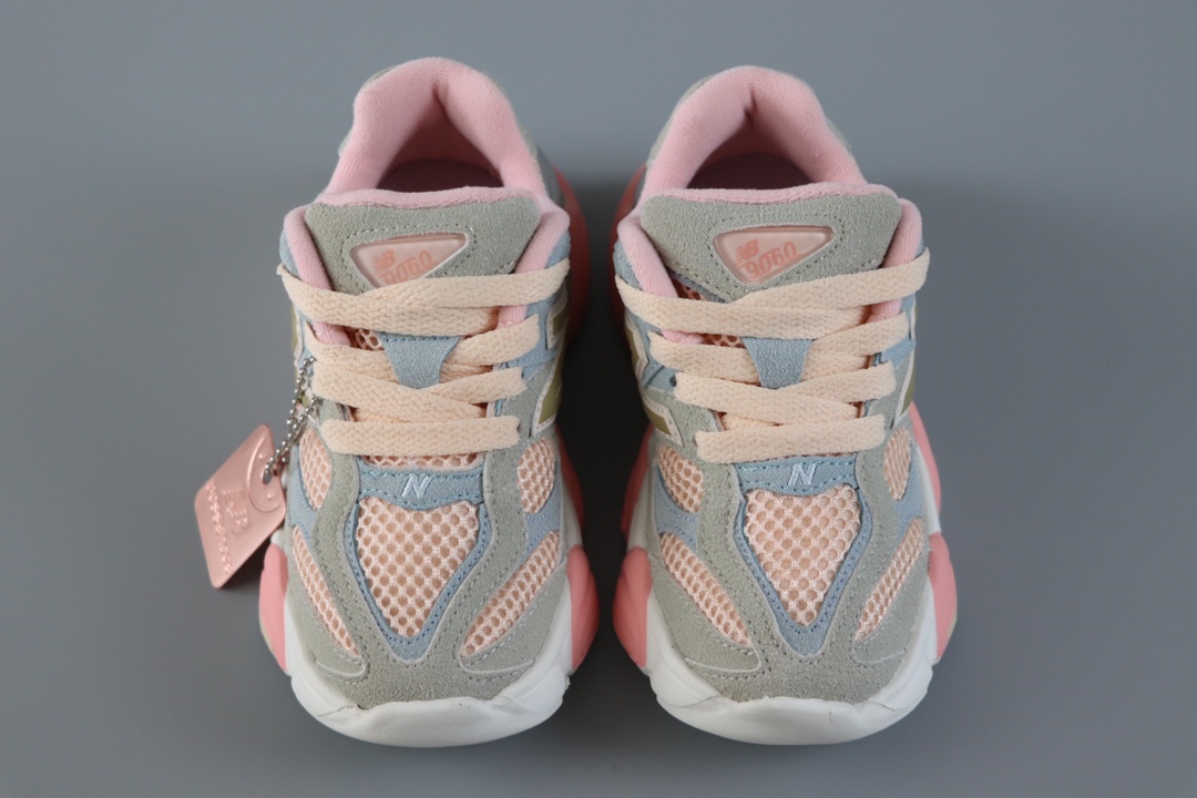 图片[5]-新百伦 New Balance NB9060童鞋26-37 海外版配色不仅显档次，鞋子也更轻盈❗️时尚大气的外观设计，学生必入的百搭童鞋款❗️-选品中心