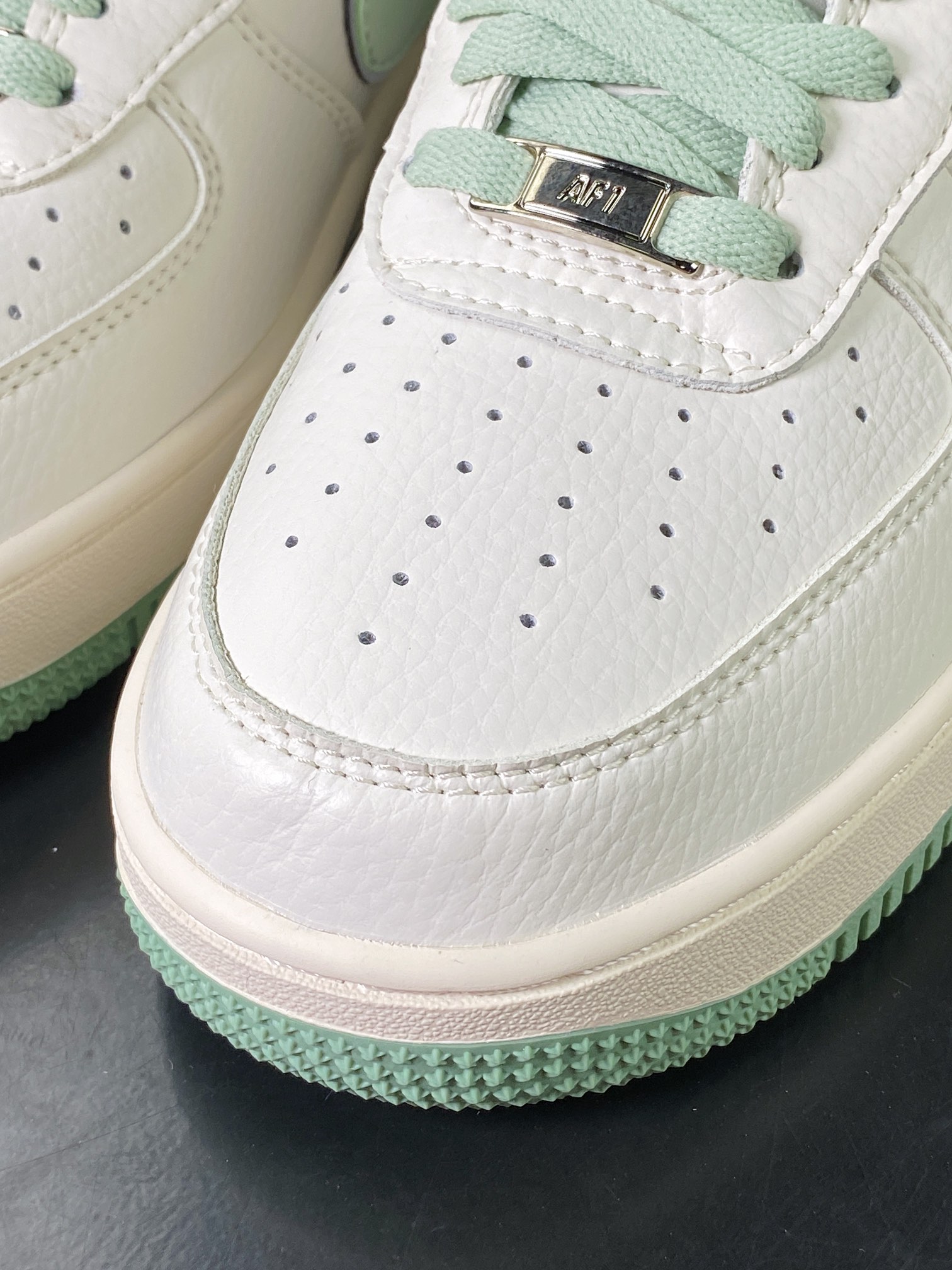 Air Force 1'07 Low EMB ”Beige/Mint/Hoops/Mini Swoosh” Air Force One low-top sneakers ”off-white mint green Hoops embroidered small hook” HP2369-007