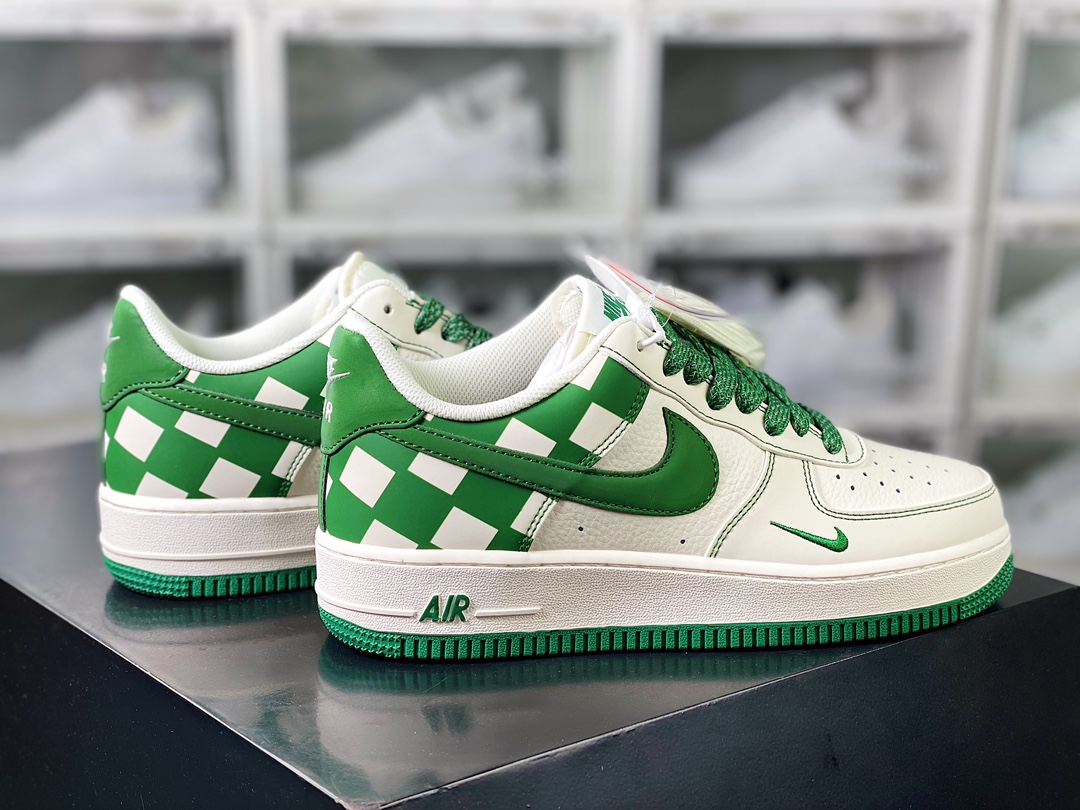 Air Force 1'07 Low ”Beige White/Green Checkerboard” Air Force One Sneakers ”Leather Beige Dark Green Reflective” GZ5688-011