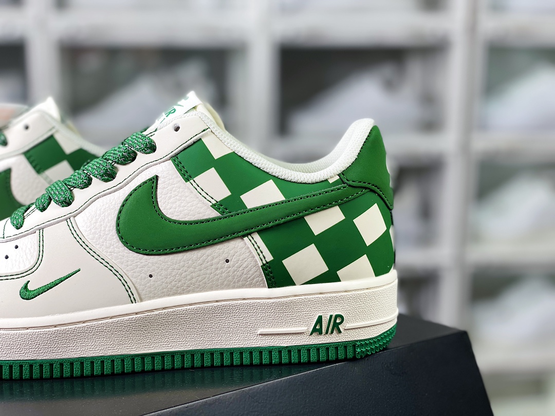 Air Force 1'07 Low ”Beige White/Green Checkerboard” Air Force One Sneakers ”Leather Beige Dark Green Reflective” GZ5688-011