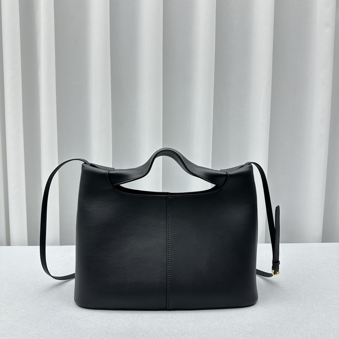 The Row {All leather black} Original factory expensive goods shipped