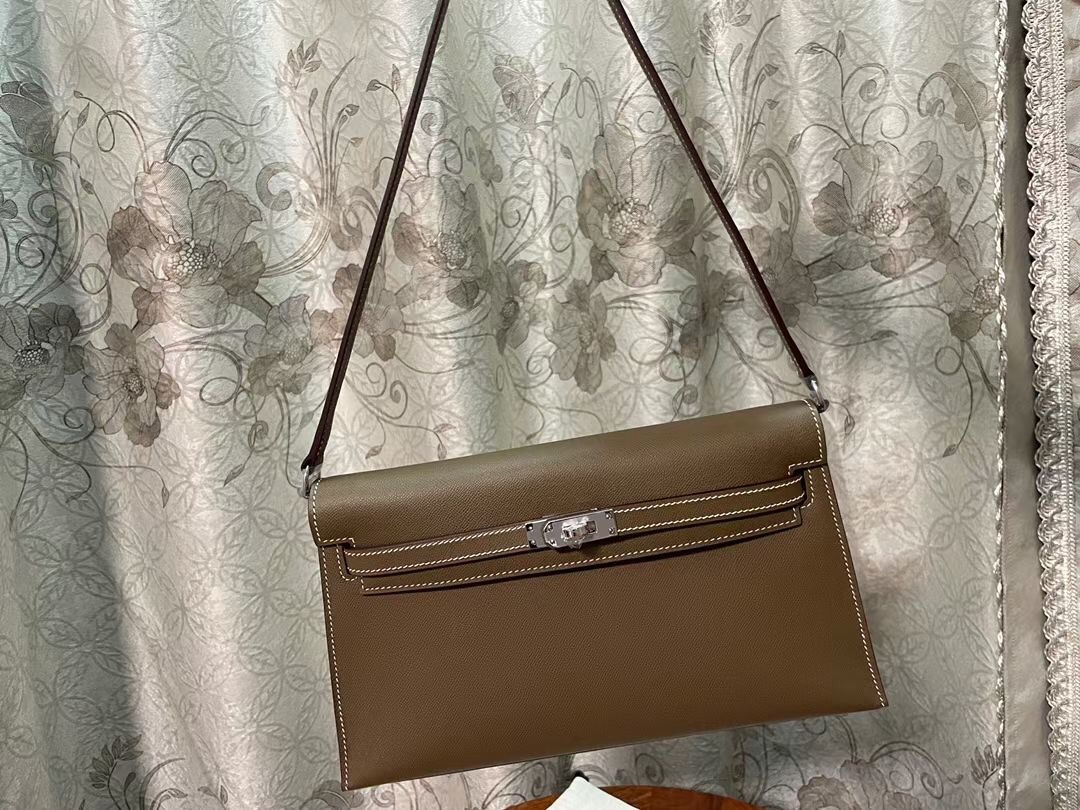 NO:699228,New Kelly Elan armpit bag 27cm, original imported Esom leather [elephant gray] silver buckle, counter synchronization, handmade wax thread sewing, pure steel hardware, in stock, Hermes, Hermes,19860909新品 Kelly Elan 腋下包 27cm 原厂进口Esom皮【大象灰】银扣 专柜同步 手工蜡线缝制 纯钢五金 现货,爱马仕,hermes,Hermes,,Bag