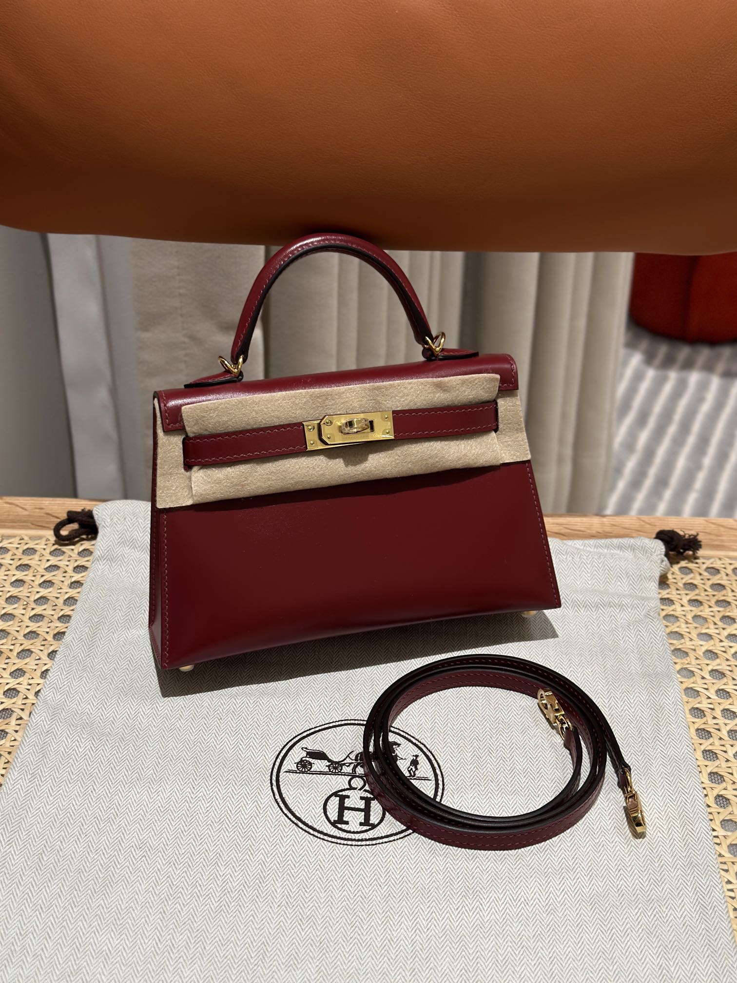 Hermès mini kelly 2, 57/Bordeaux, box, gold, 19cm, all handmade!!