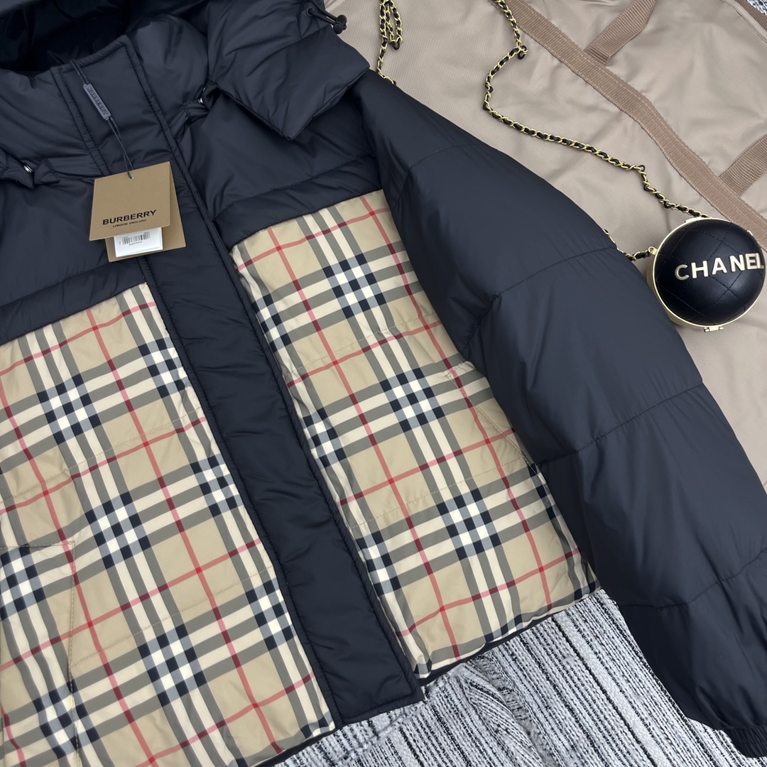 Guangzhou high-end BURBERRY women's plaid reversible short down jacket, detachable hood, lightweight, classic British style, black, sizes S-M-L.-Big cat