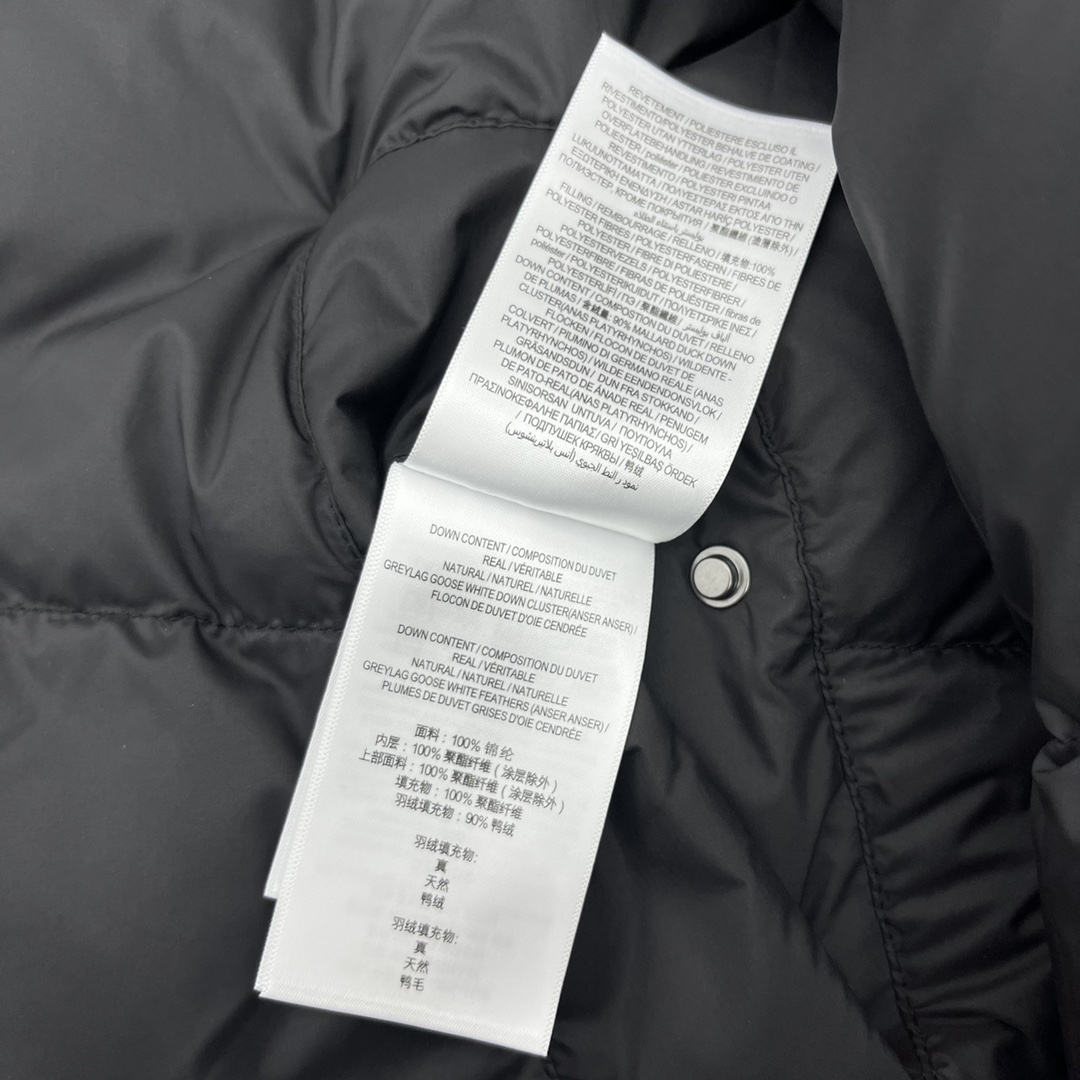 Guangzhou high-end BURBERRY women's plaid reversible short down jacket, detachable hood, dual-wear design. Top custom fabric, 90% white goose down, lightweight warm. Black, sizes S-M-L.-Big cat