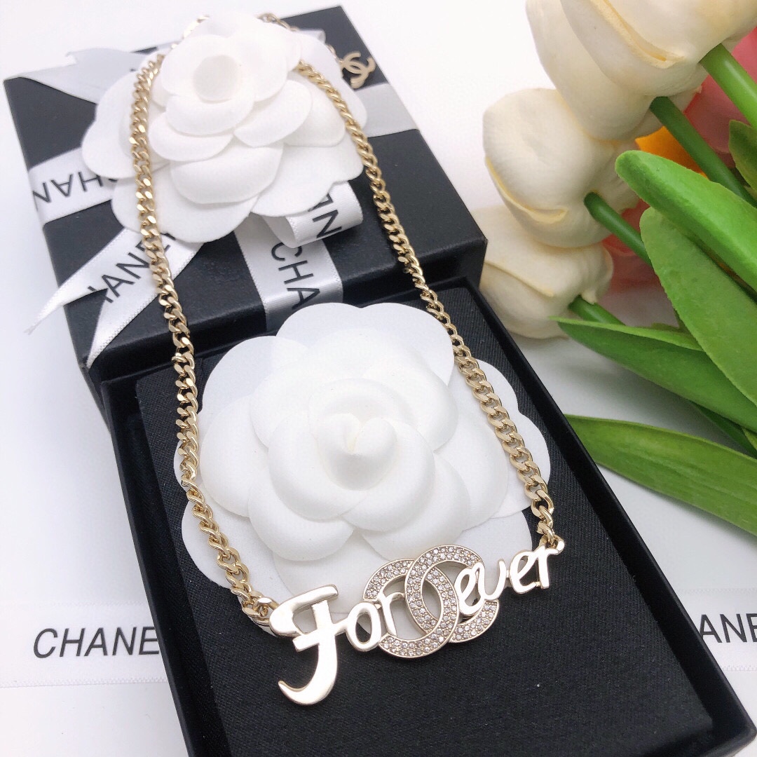 Chanel luxury necklace 6