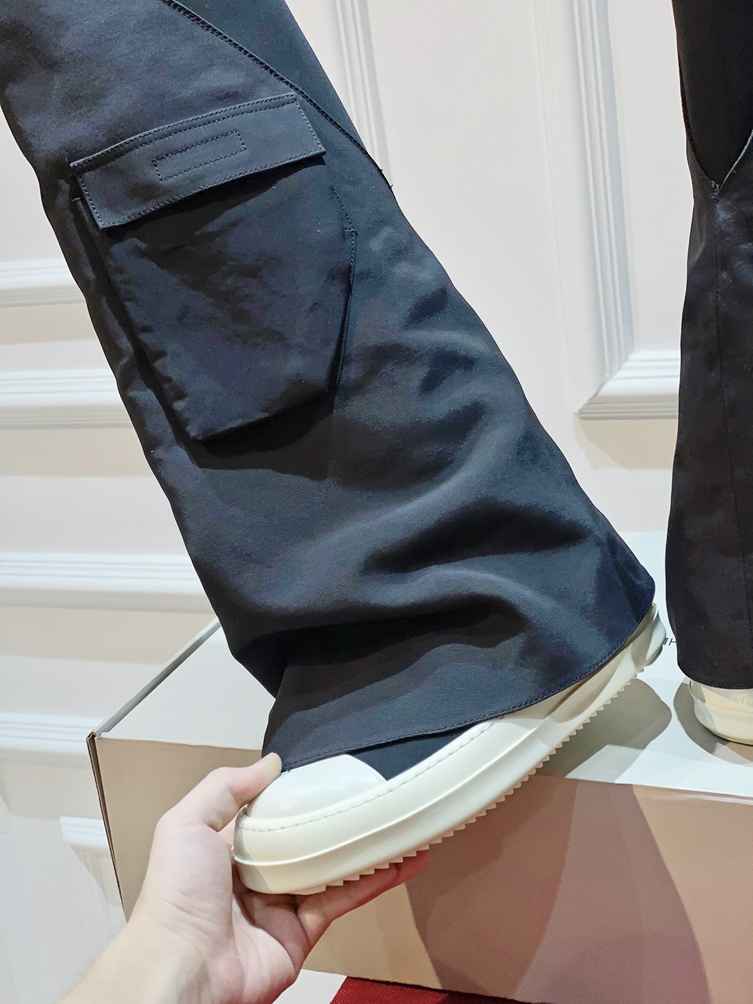 Trendy Rick Owens Pocket Boots: Stylish Autumn Footwear for Fashionable Girls - 图片 8